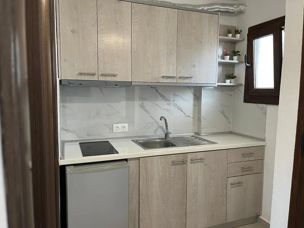 Apartment & Studios Haido فوروفورو اليونان