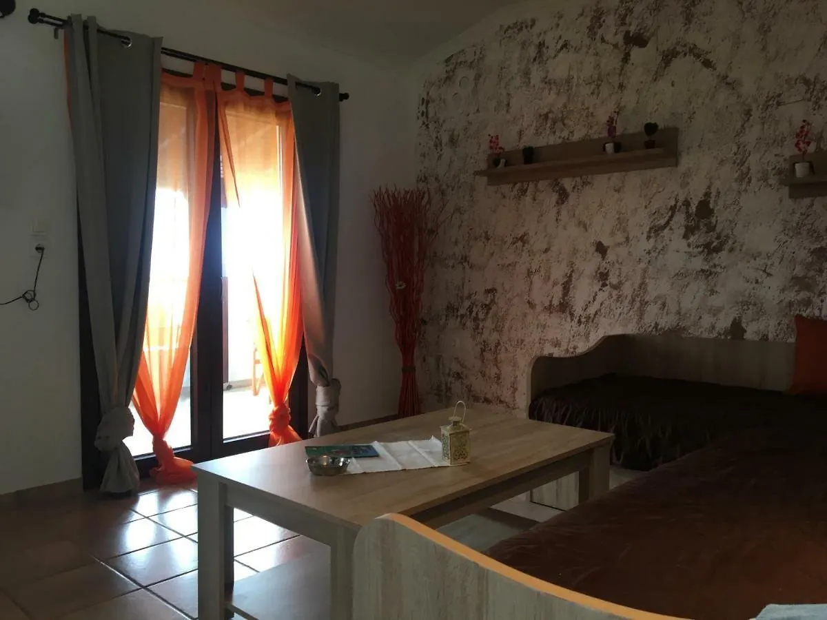 Apartment & Studios Haido فوروفورو 0*,  اليونان